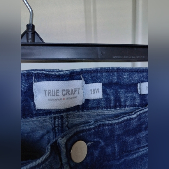 True Craft Jeans - Picture 2 of 2